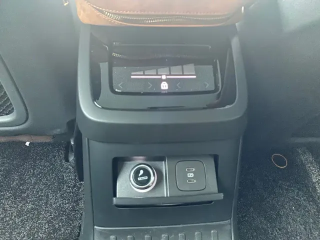 Volvo S90 — Фото автомобиля 15