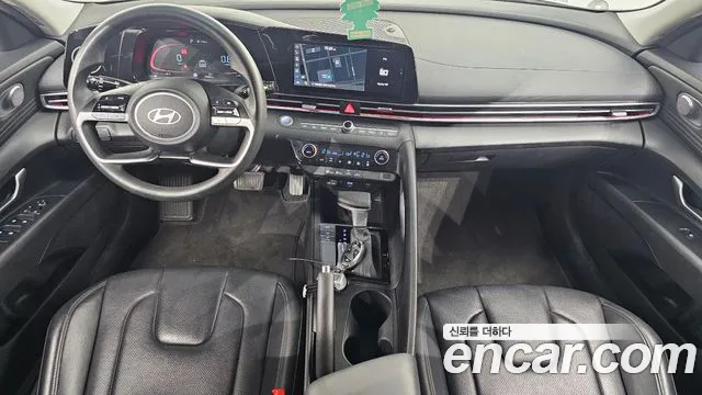 Hyundai Avante CN7 — Фото автомобиля 10