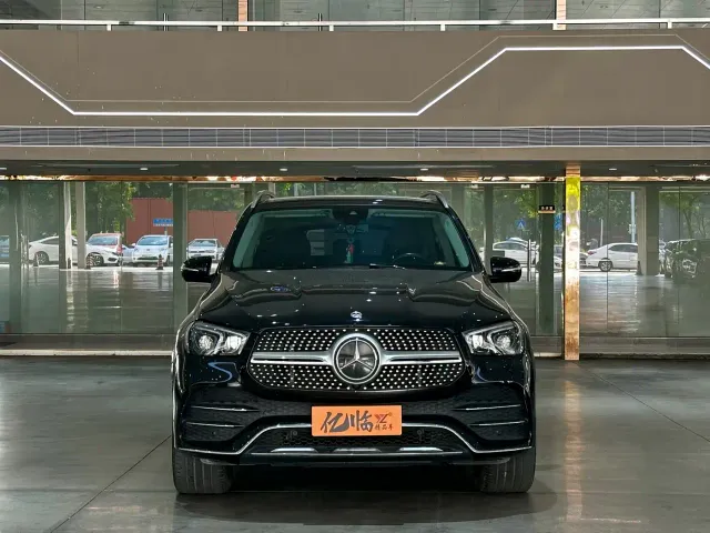 Mercedes-Benz GLE-Class — Фото автомобиля 2