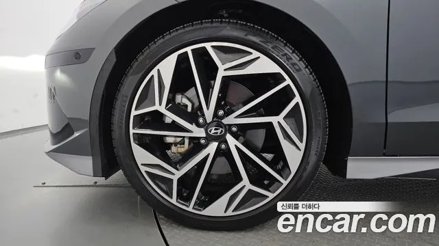 Hyundai Ioniq 6 — Фото автомобиля 4