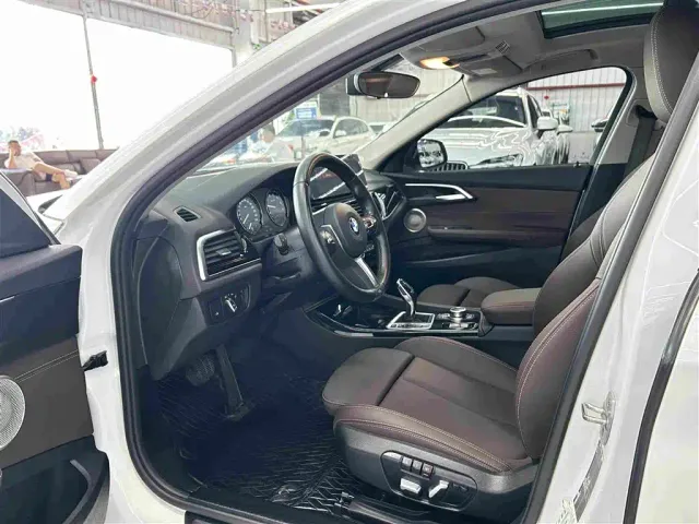 BMW 1 Series — Фото автомобиля 7