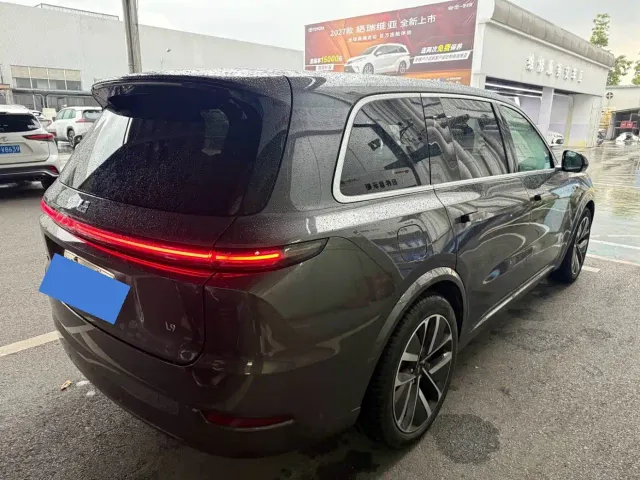 Li Auto L9 — Фото автомобиля 3
