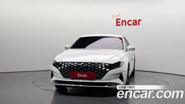 Hyundai Grandeur — Фото автомобиля 3