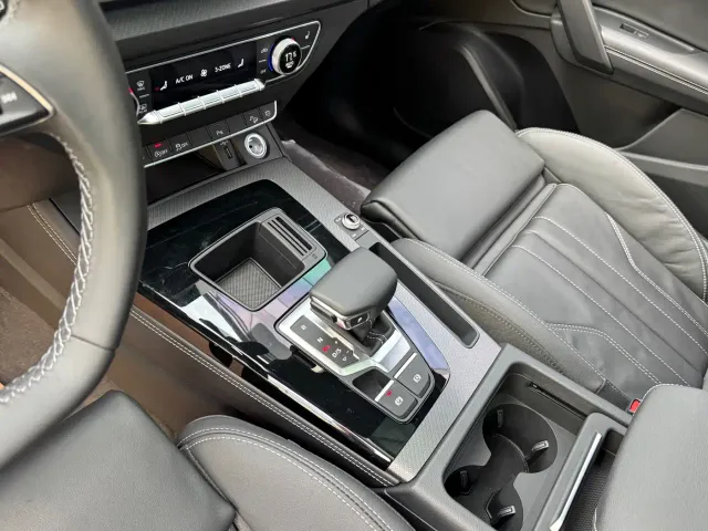 Audi Q5L — Фото автомобиля 21