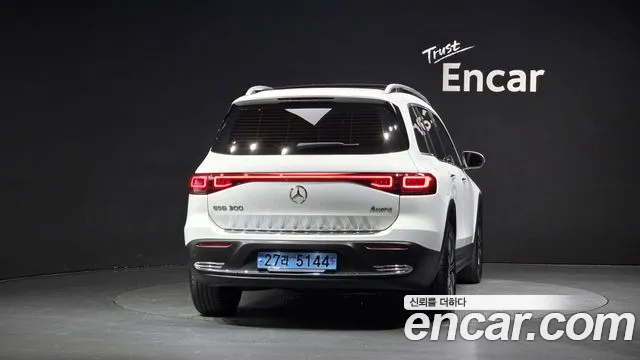 Mercedes-Benz EQB X243 — Фото автомобиля 4