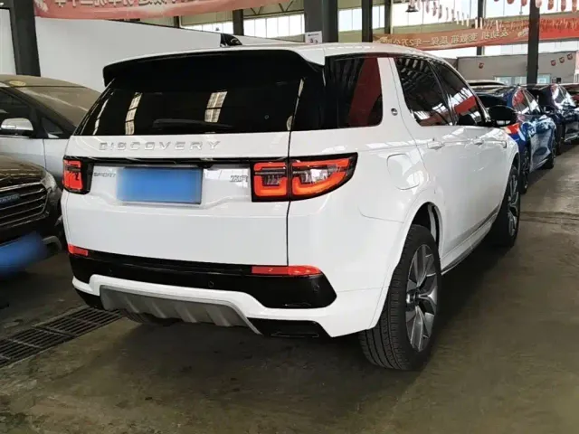 Land Rover Discovery Sport — Фото автомобиля 6