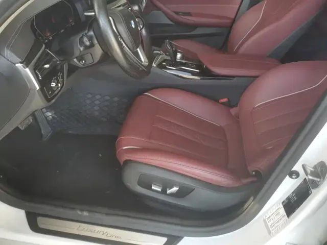 BMW 5 Series — Фото автомобиля 9