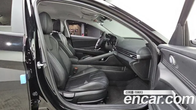 Hyundai Avante CN7 — Фото автомобиля 17