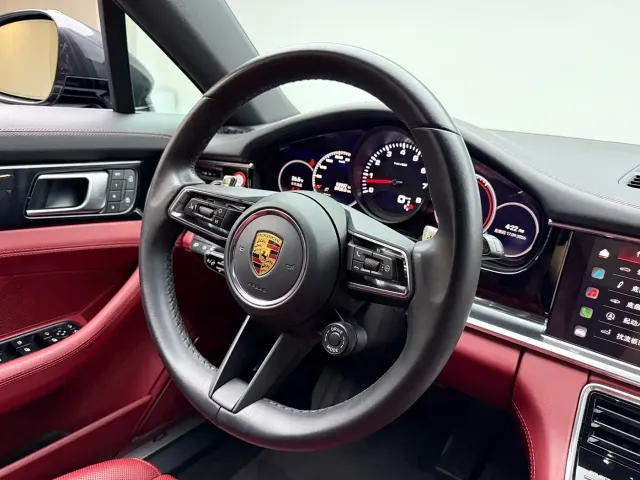 Porsche Panamera — Фото автомобиля 3