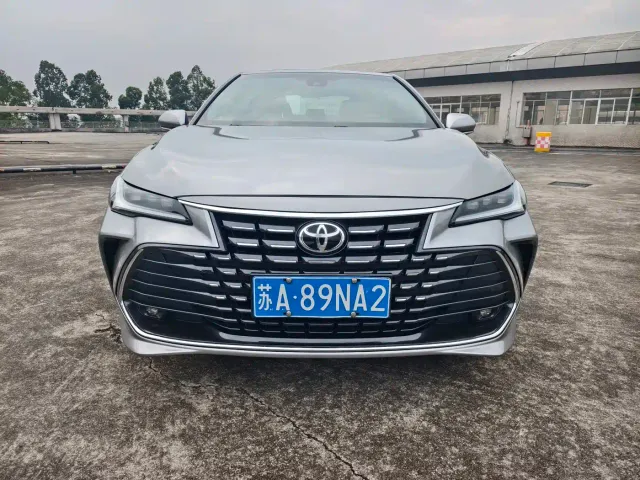 Toyota Avalon — Фото автомобиля 2