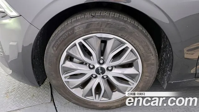Kia K5 Prestige — Фото автомобиля 5