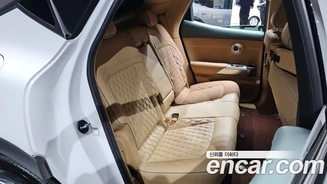 Genesis GV60 — Фото автомобиля 16