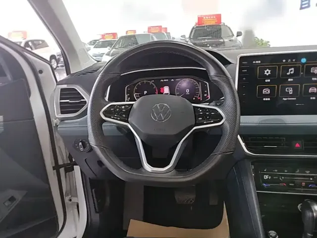 Volkswagen Tharu 2023 300TSI 2WD Moon Premium Edition — Фото автомобиля 10