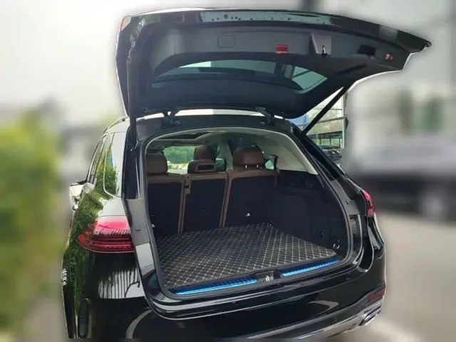 Mercedes-Benz GLE-Class — Фото автомобиля 23
