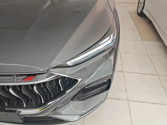 Changan Oushang X5 — Фото автомобиля 23