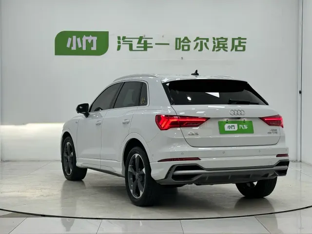 Audi Q3 — Фото автомобиля 4