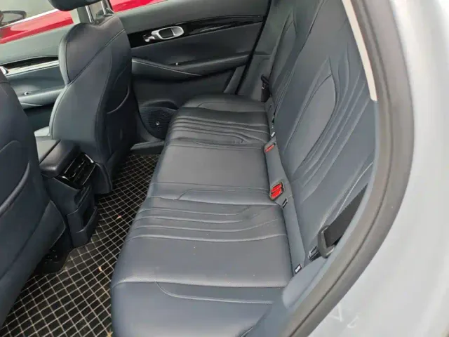 Geely Galaxy E5 — Фото автомобиля 12