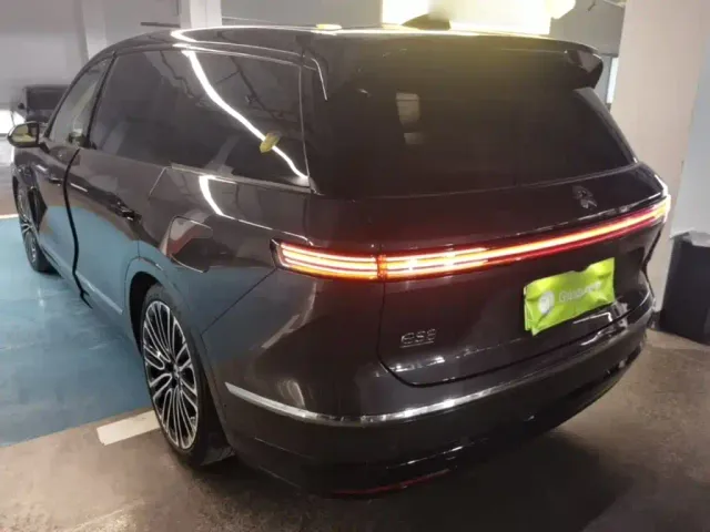 Nio ES8 — Фото автомобиля 4