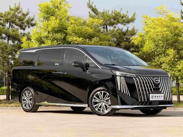 GAC Trumpchi M8 — Фото автомобиля 3