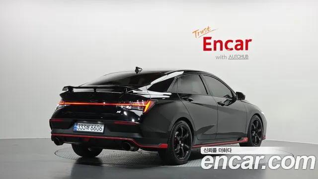 Hyundai AVANTE — Фото автомобиля 2