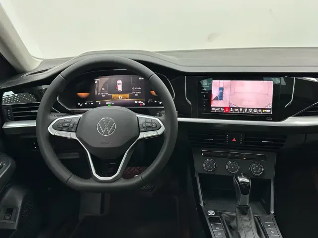 Volkswagen Passat — Фото автомобиля 10