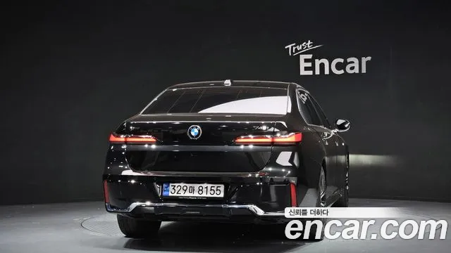 BMW 7-Series 7 серия (G70) 740i xDrive M Sport Limited — Фото автомобиля 4