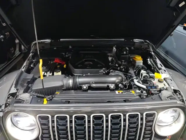 Jeep Wrangler — Фото автомобиля 19