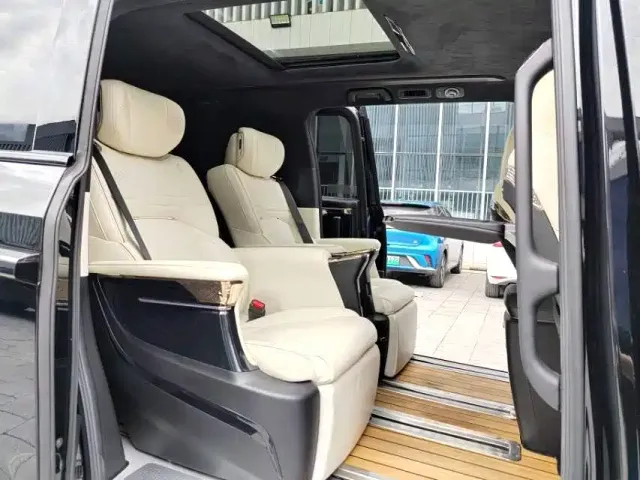 GAC Trumpchi M8 — Фото автомобиля 6