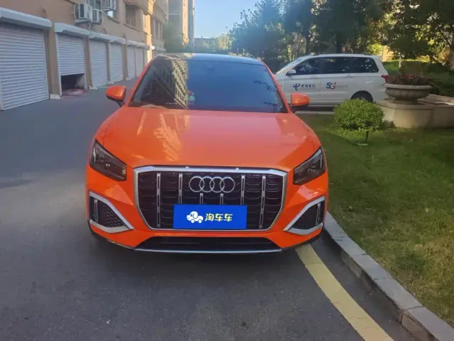 Audi Q2L — Фото автомобиля 2