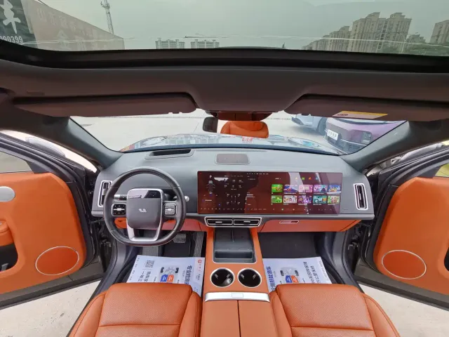 Li Auto L9 — Фото автомобиля 9