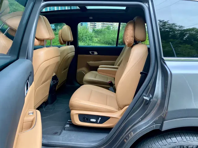 Li Auto ONE — Фото автомобиля 10