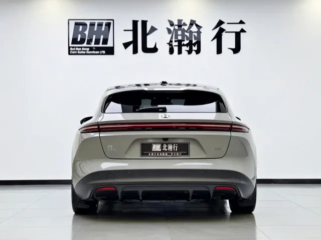 Nio ET5 Touring — Фото автомобиля 4