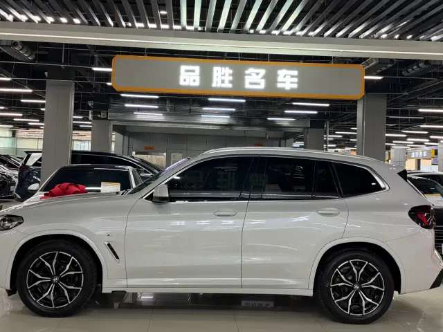 BMW X3 — Фото автомобиля 3