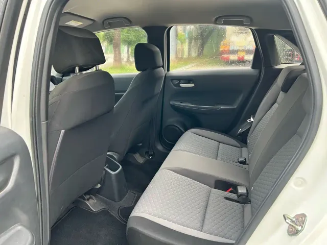 Honda Fit — Фото автомобиля 7