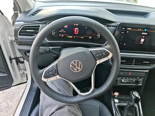 Volkswagen Tharu — Фото автомобиля 10