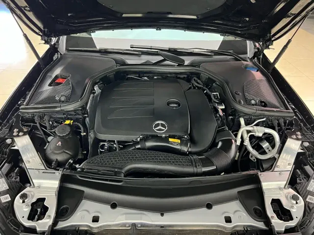 Mercedes-Benz E-Class — Фото автомобиля 26