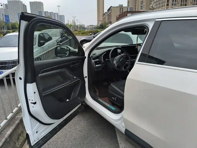 Haval H6 — Фото автомобиля 12