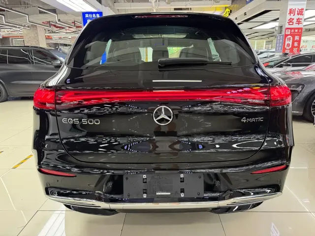 Mercedes-Benz EQS SUV — Фото автомобиля 4