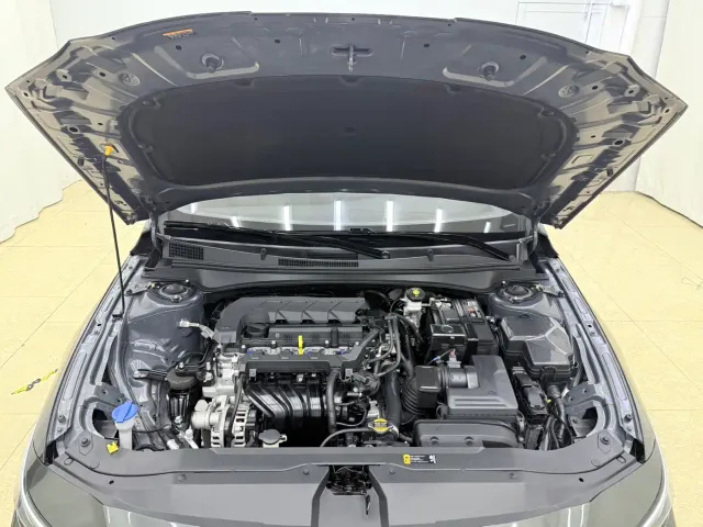 Hyundai Elantra — Фото автомобиля 19