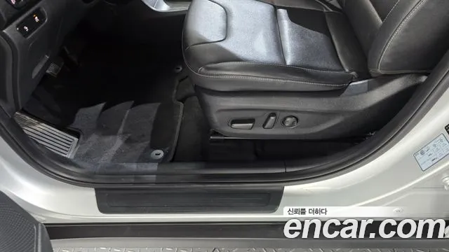Kia Niro Niro Plus Air — Фото автомобиля 28