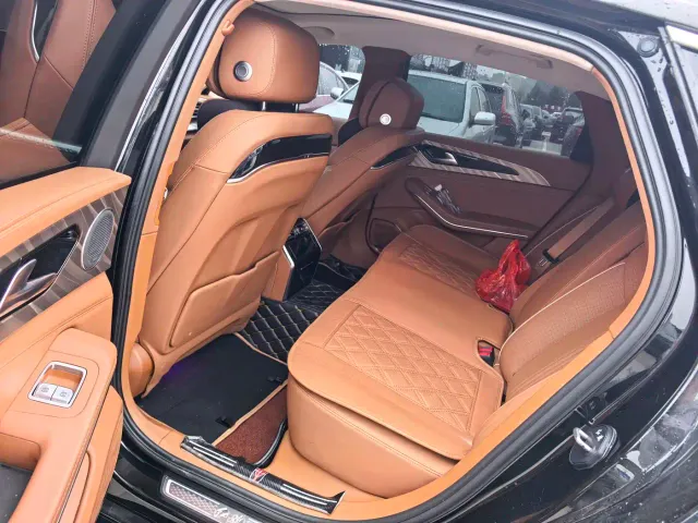 Hongqi H9 — Фото автомобиля 5
