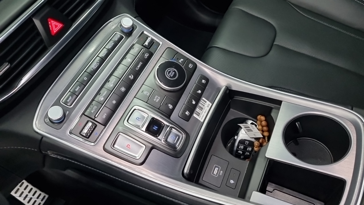 Hyundai Santa Fe — Фото автомобиля 9