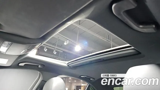 Mercedes-Benz E-Class — Фото автомобиля 19