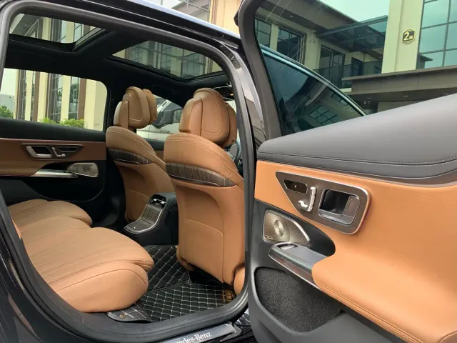 Mercedes-Benz E-Class — Фото автомобиля 17