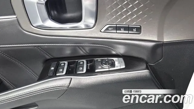 Kia Sorento Sorento 4-е поколение Бензин 2.5T 2WD — Фото автомобиля 24