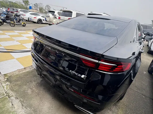 Geely Xingrui — Фото автомобиля 14