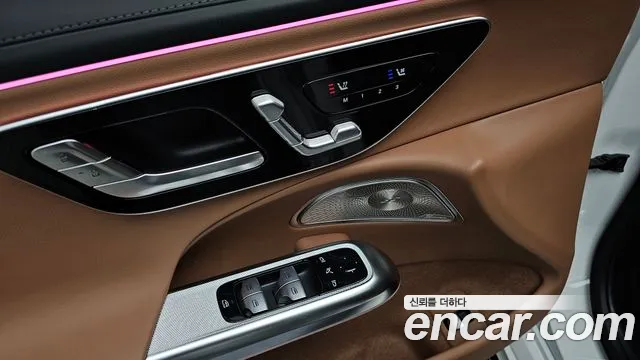 Mercedes-Benz E-Class — Фото автомобиля 29