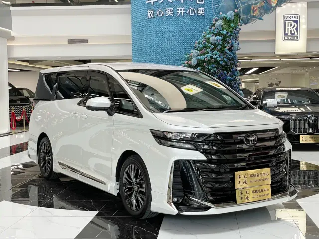 Toyota Vellfire — Фото автомобиля 3