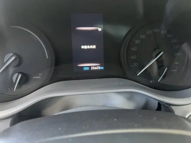 Toyota Granvia — Фото автомобиля 8