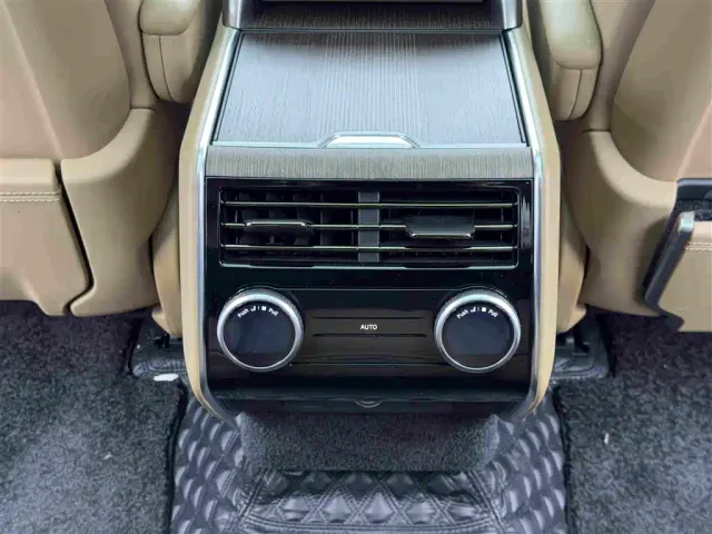 Land Rover Range Rover — Фото автомобиля 16